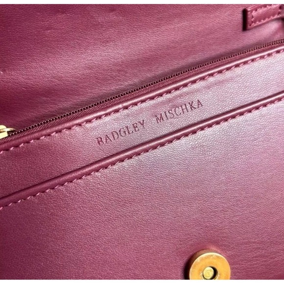 Elegant Burgundy Chain Shoulder Bag - Picture 5 of 9